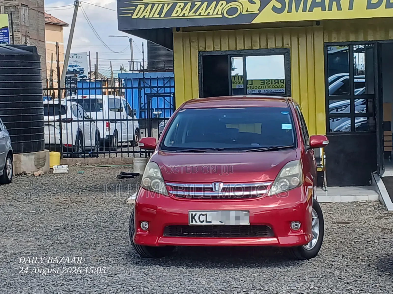 Toyota ISIS 1.8 G 2WD 2010 Red