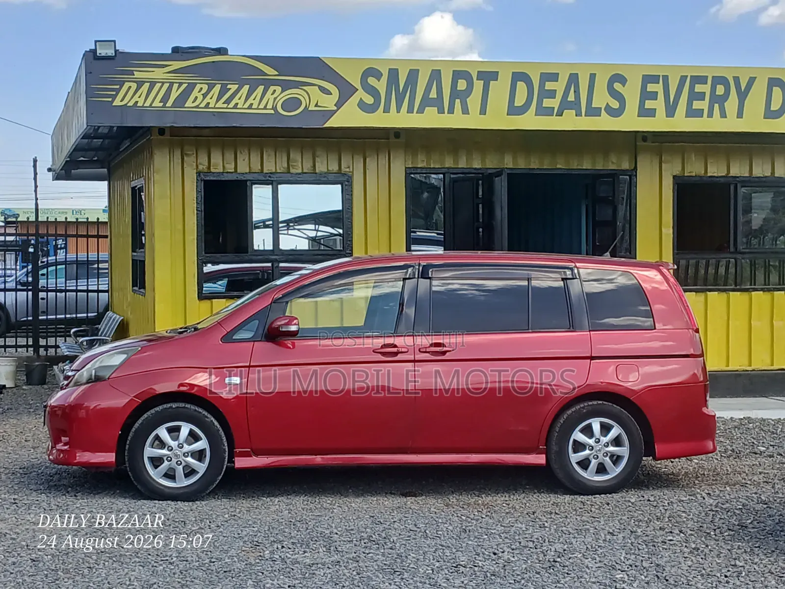 Toyota ISIS 1.8 G 2WD 2010 Red