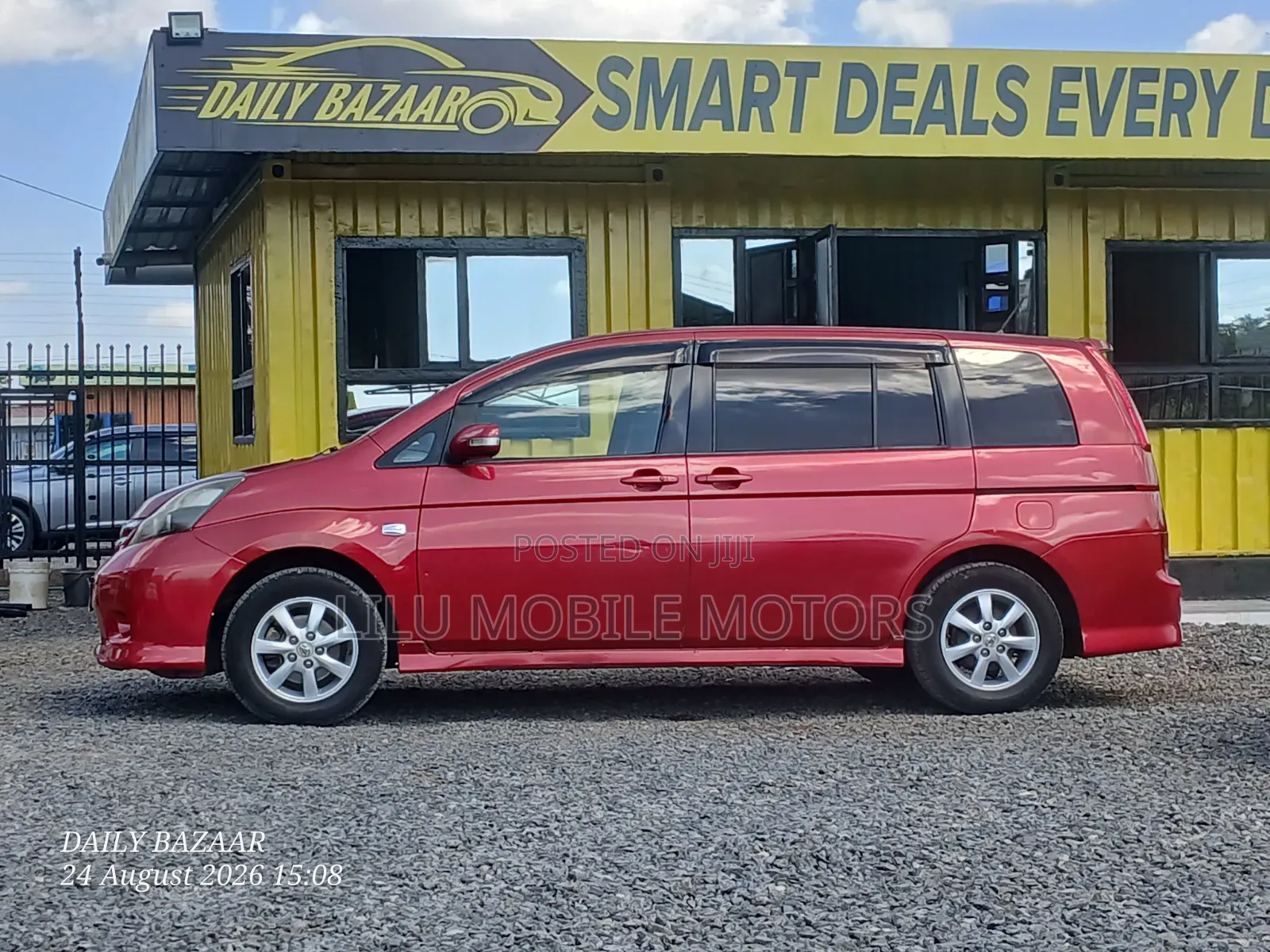 Toyota ISIS 1.8 G 2WD 2010 Red
