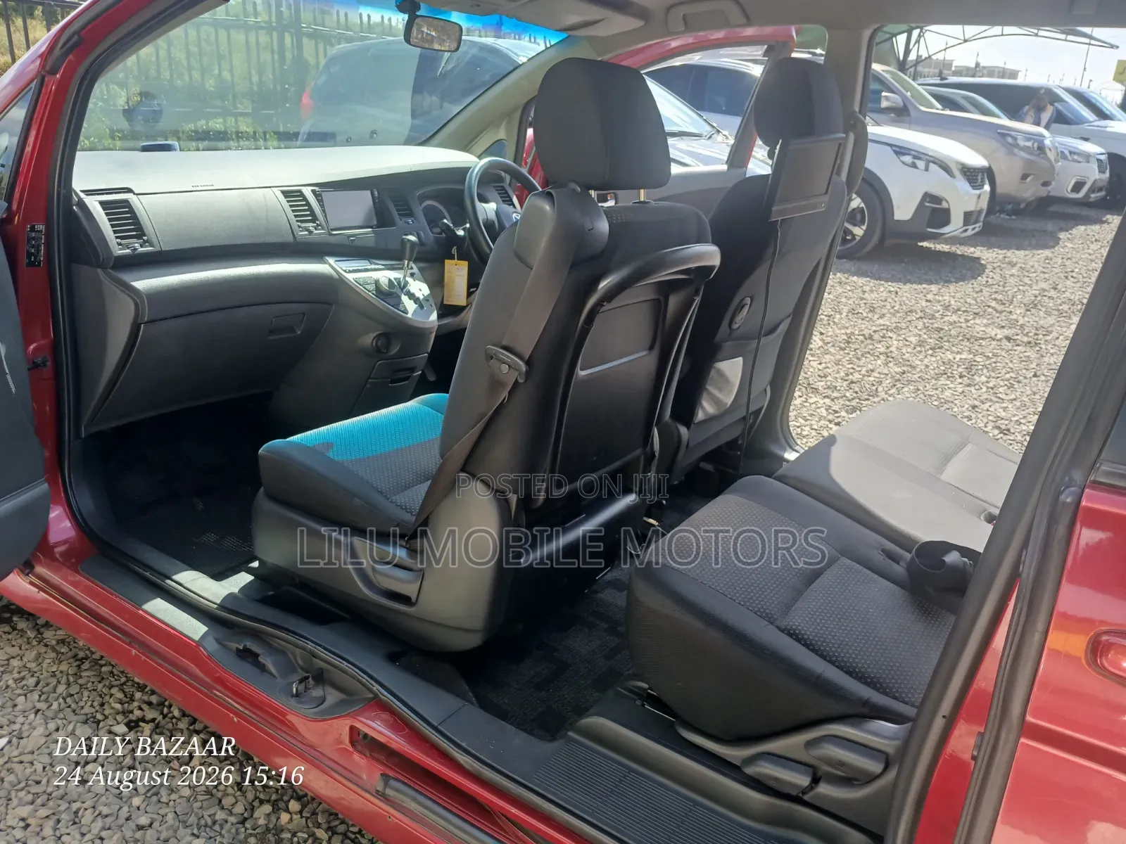 Toyota ISIS 1.8 G 2WD 2010 Red