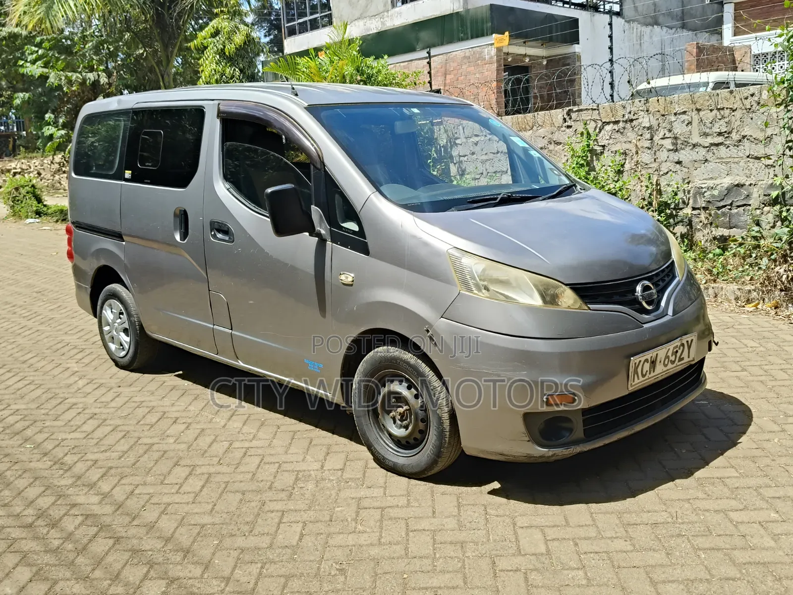 Nissan NV200 2012 Silver