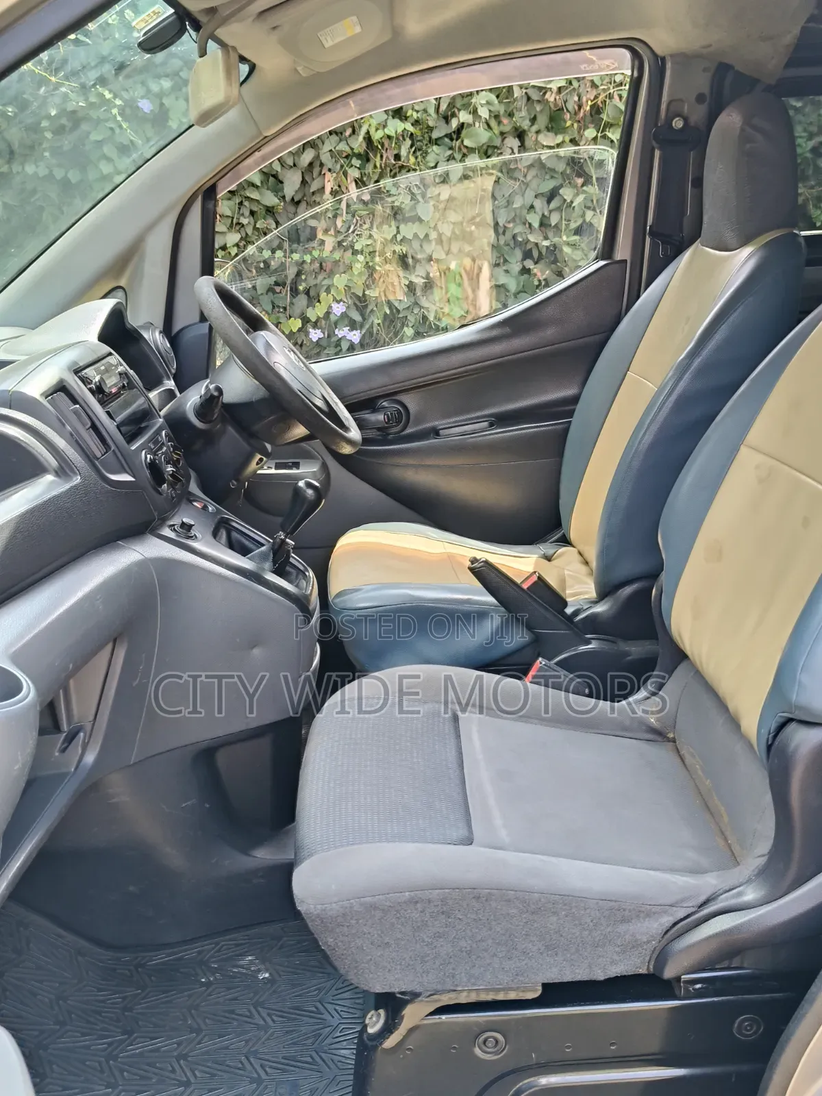 Nissan NV200 2012 Silver