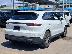 Porsche Cayenne S 2021