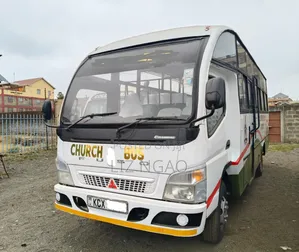 Mitsubishi Fuso Canter 2019 White