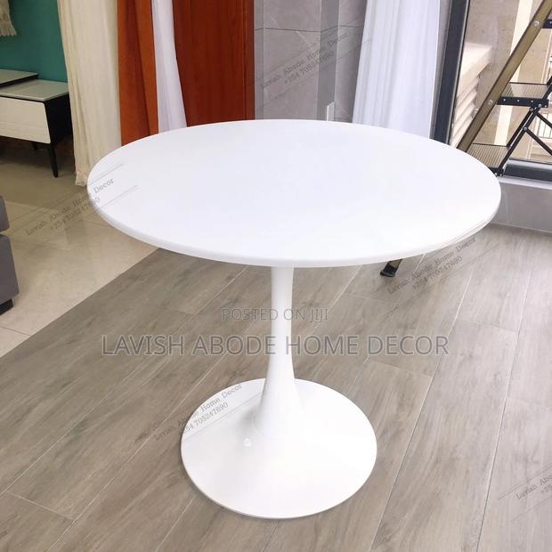 Tulip Table – Elegant Modern Dining & Accent Table - thumbnail 2
