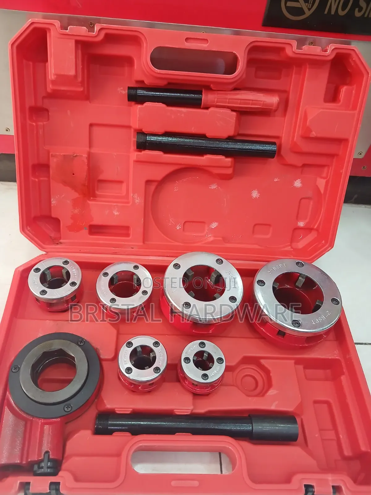 Heavy-Duty Ratchet Threading Pipe