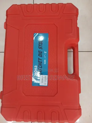 Heavy-Duty Ratchet Threading Pipe