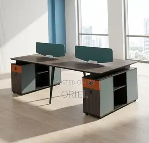 Ofifce Workstation : 4-Way Designed Staff Workstation