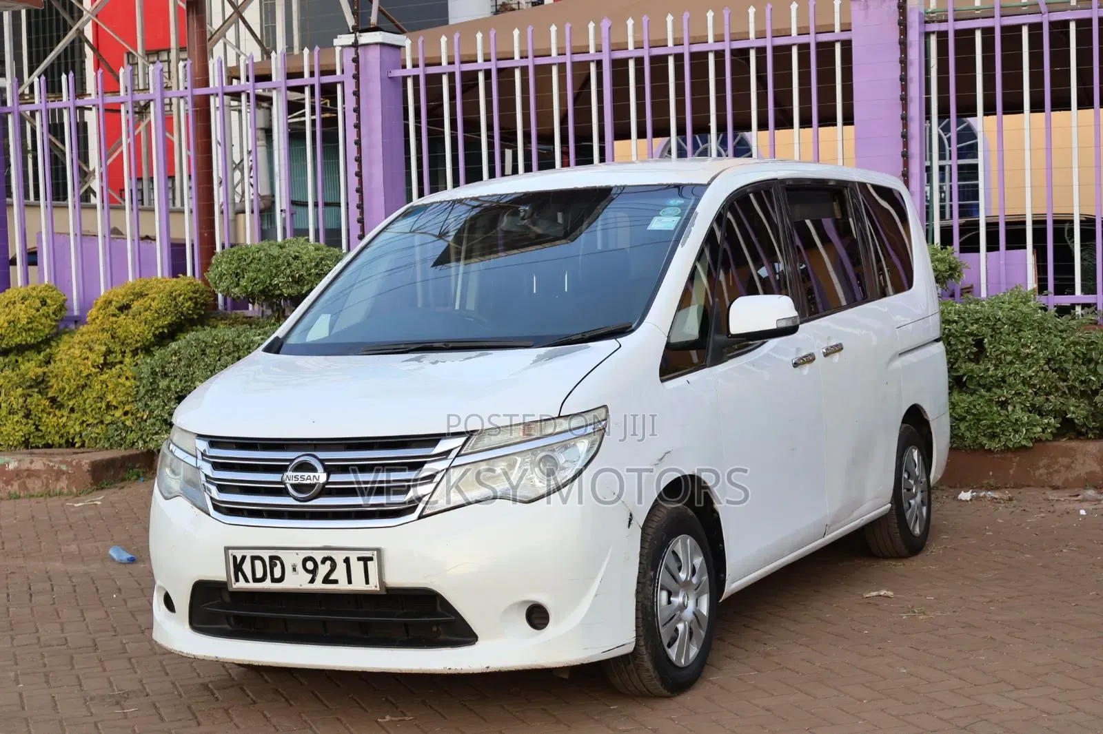Nissan Serena 2014 White