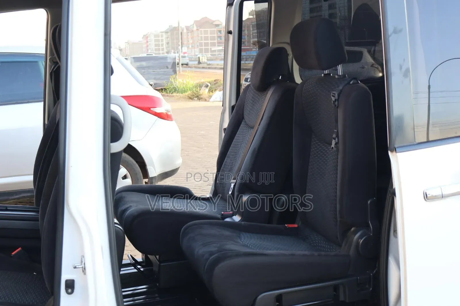 Nissan Serena 2014 White