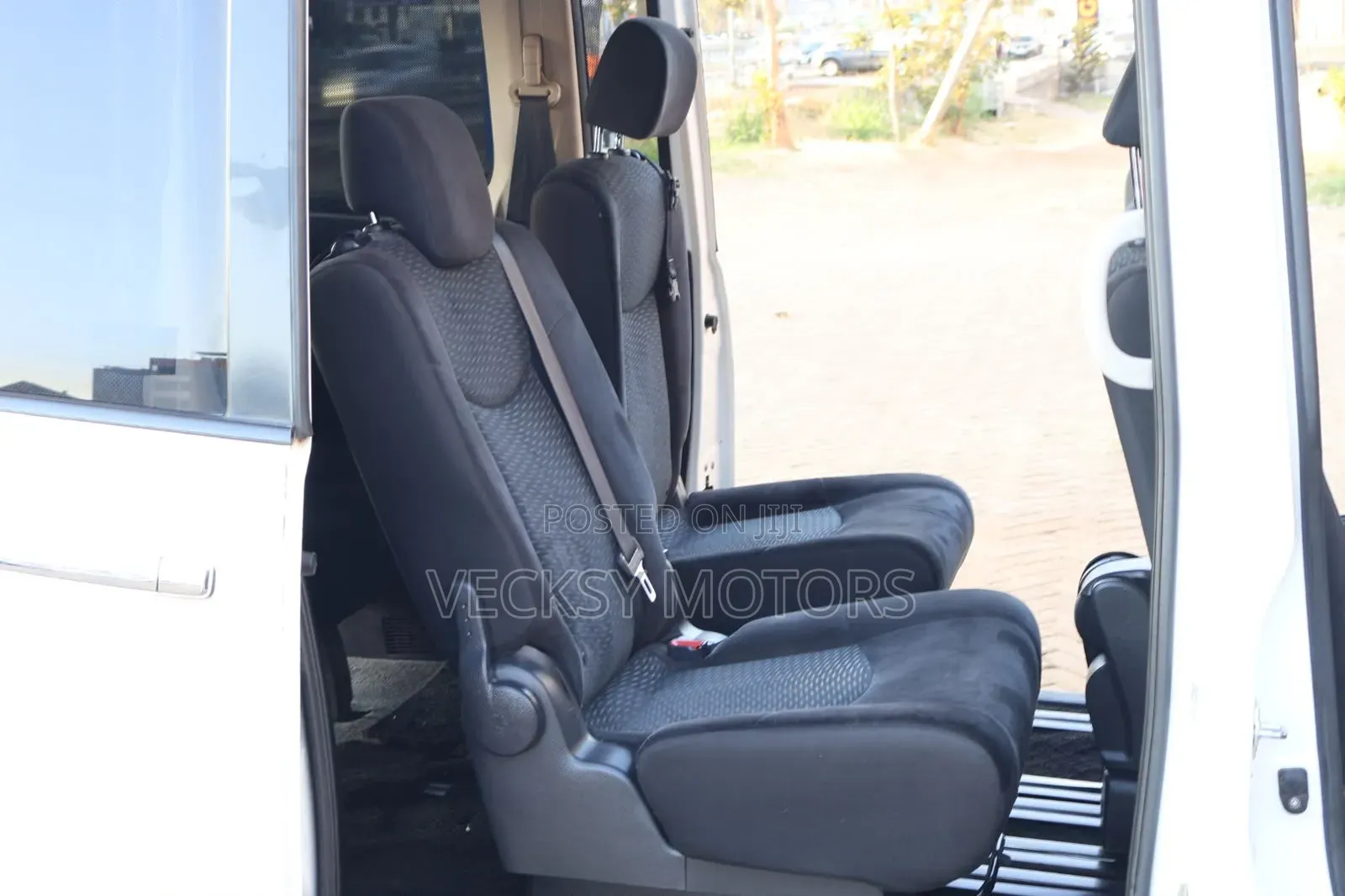 Nissan Serena 2014 White