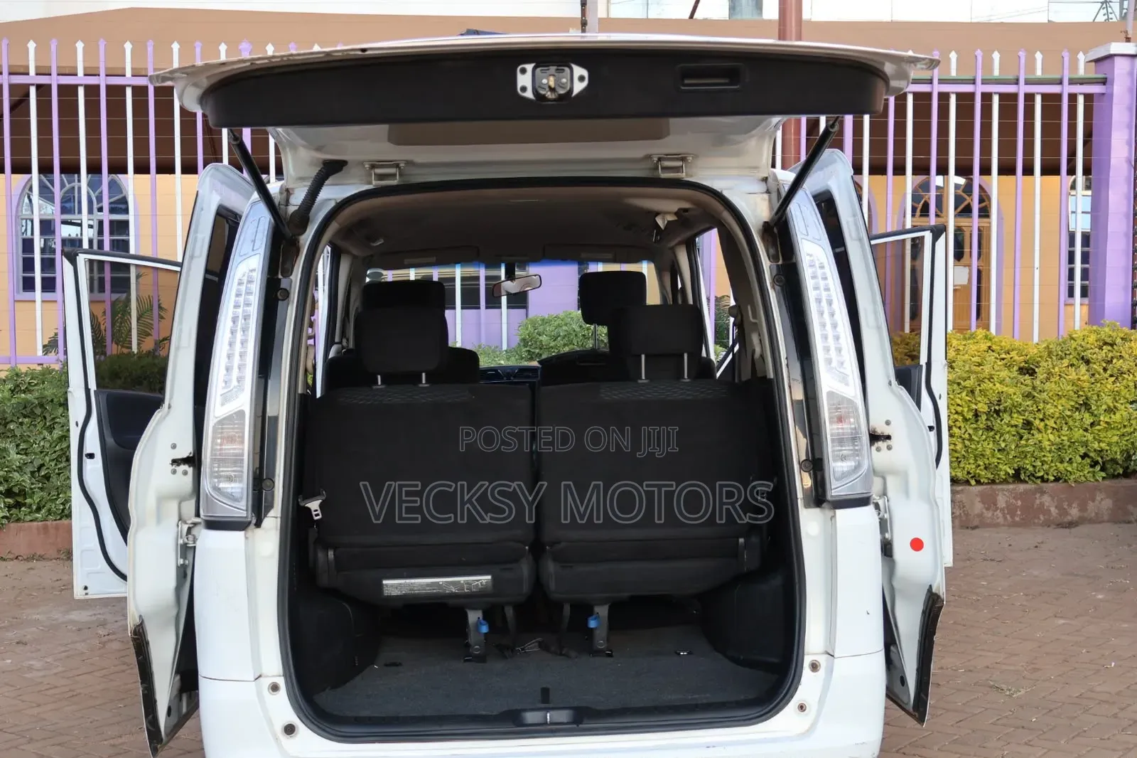 Nissan Serena 2014 White