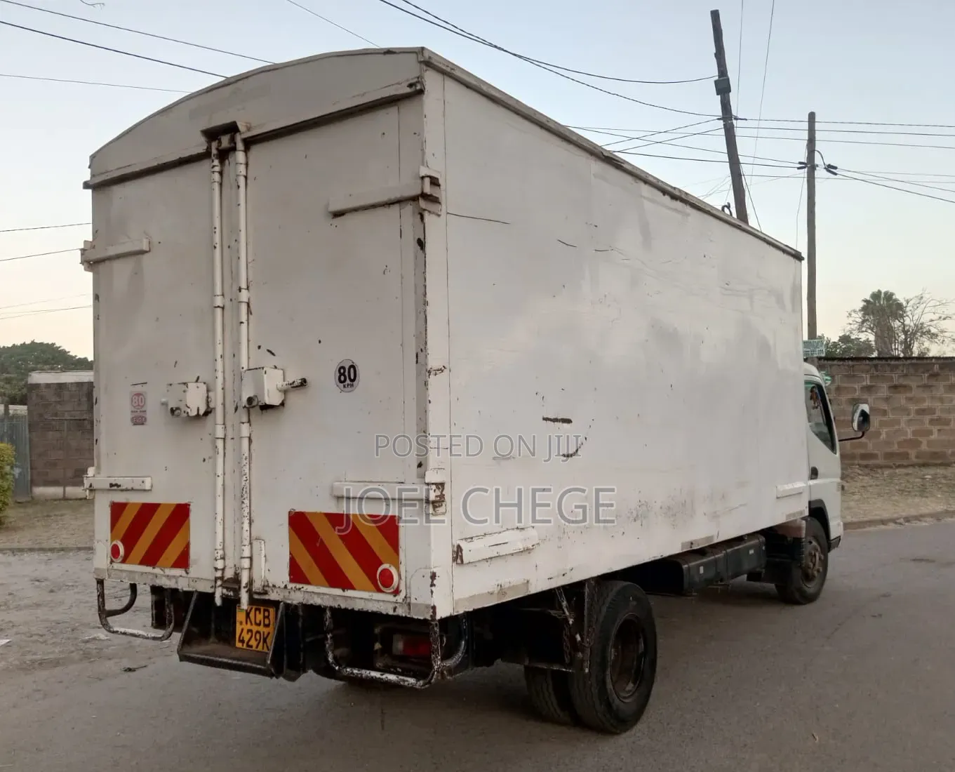Mitsubishi Canter 4d 34