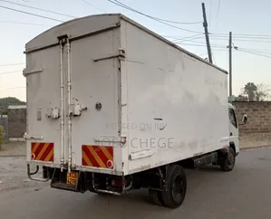 Mitsubishi Canter 4d 34