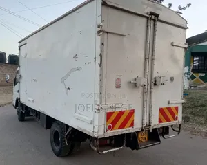 Mitsubishi Canter 4d 34