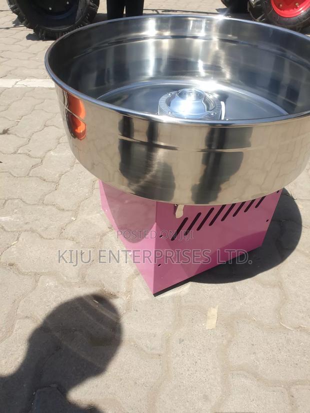 Cotton Candy Making Machine - thumbnail 2