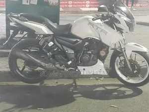 TVS Apache 180 RTR 2018 White
