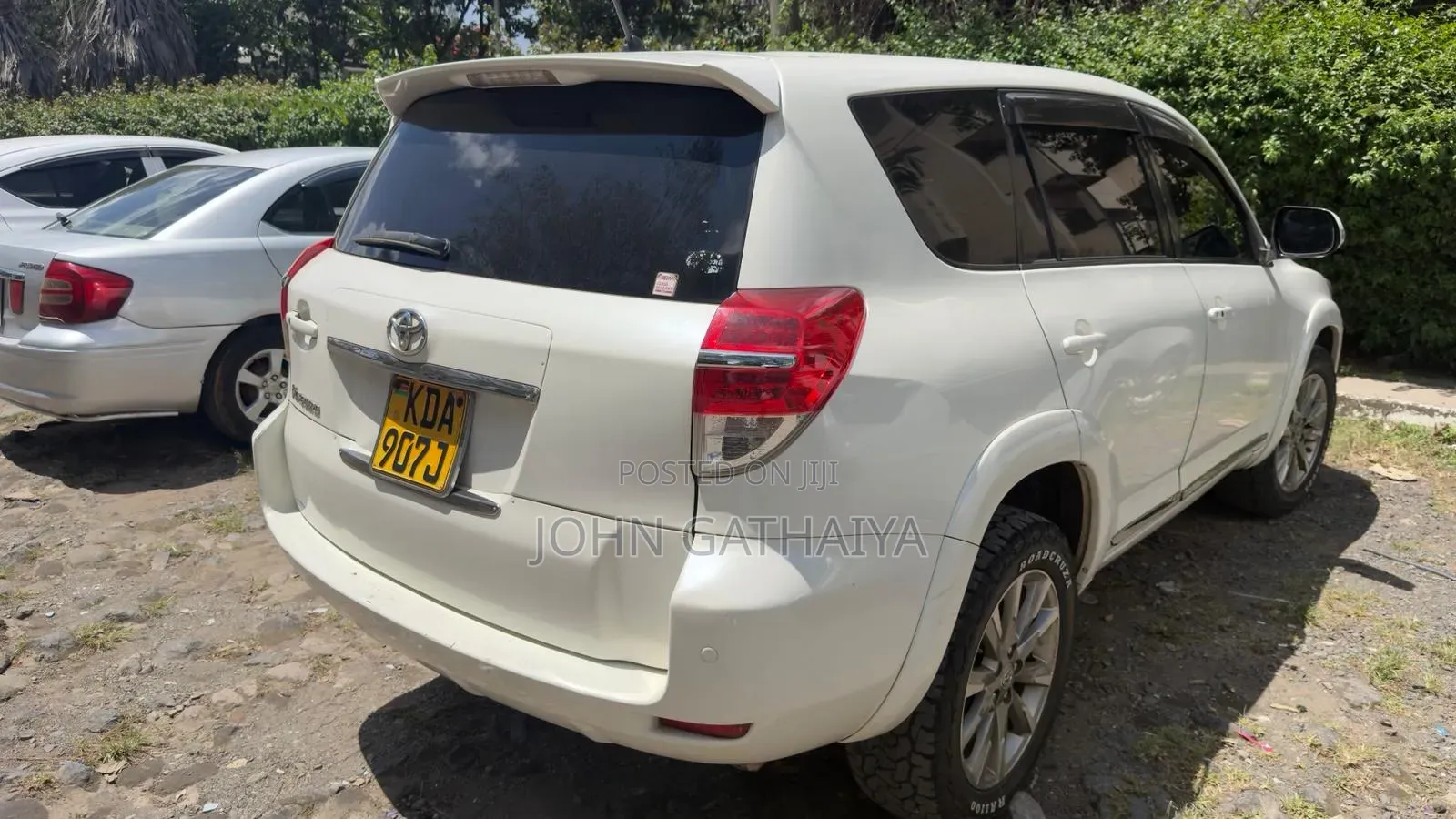 Toyota Vanguard 2013 Pearl