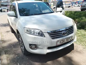 Toyota Vanguard 2013 Pearl