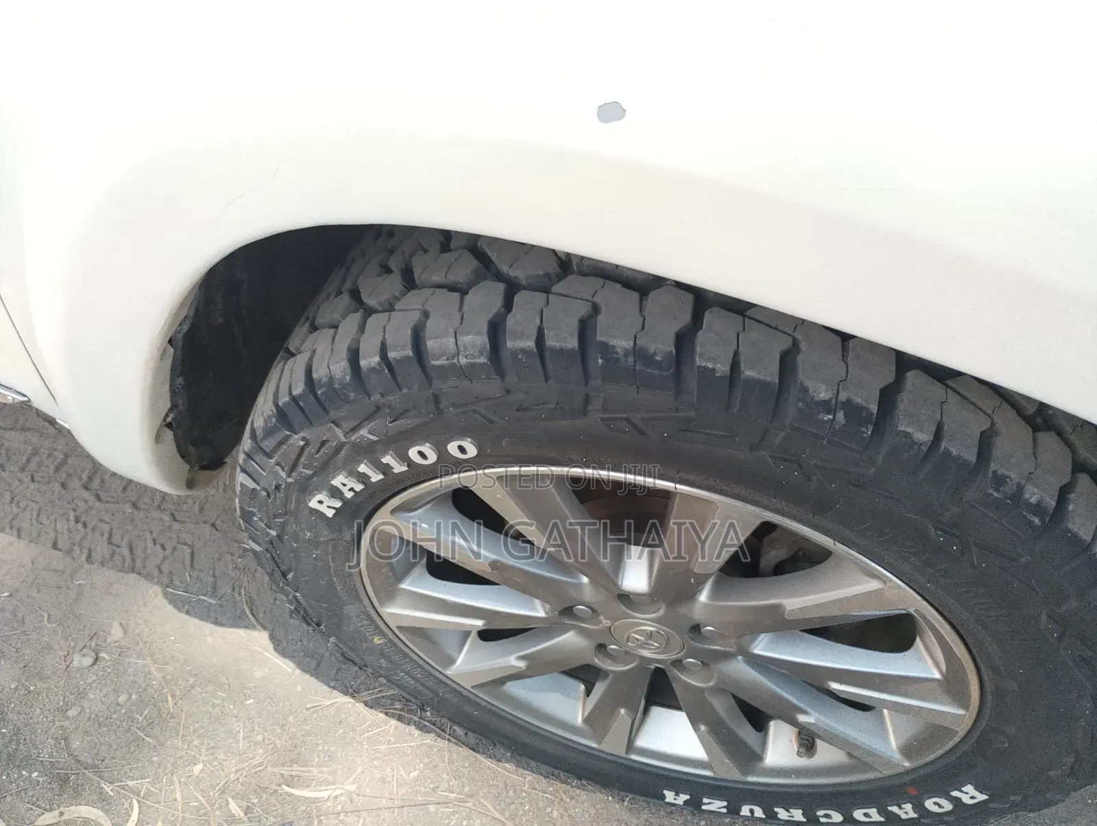 Toyota Vanguard 2013 Pearl