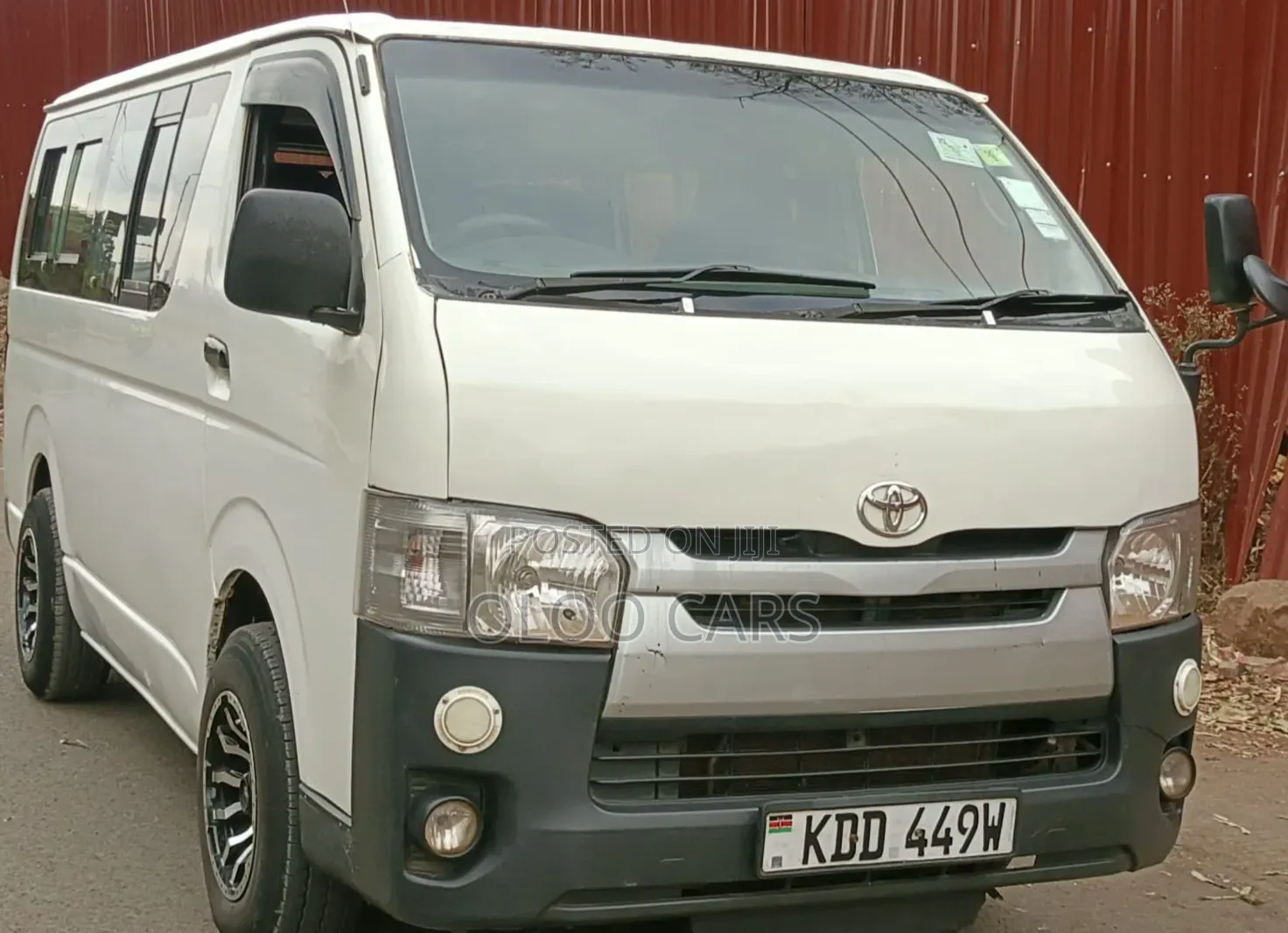 Toyota HiAce 2014 White