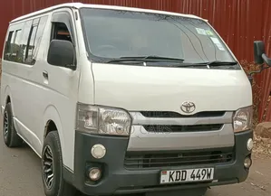 Toyota HiAce 2014 White