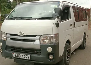 Toyota HiAce 2014 White
