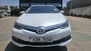 Toyota Auris 2017 White