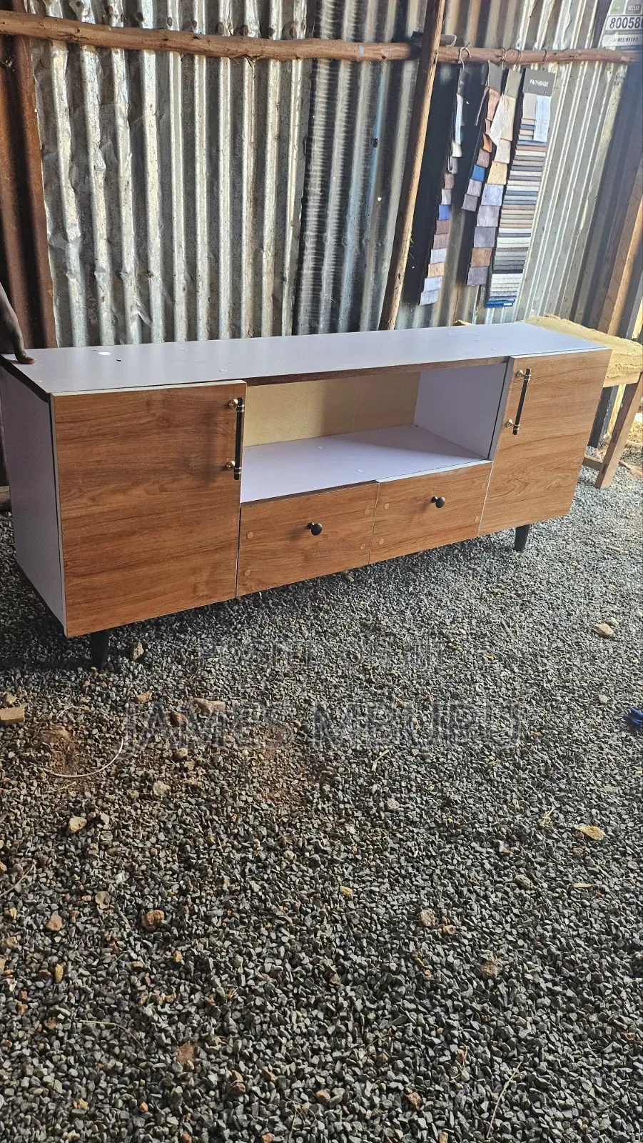 Good Quality TV Stand
