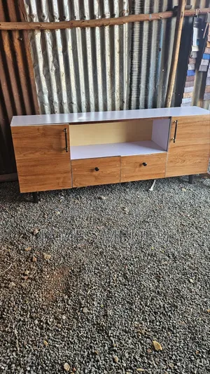 Good Quality TV Stand