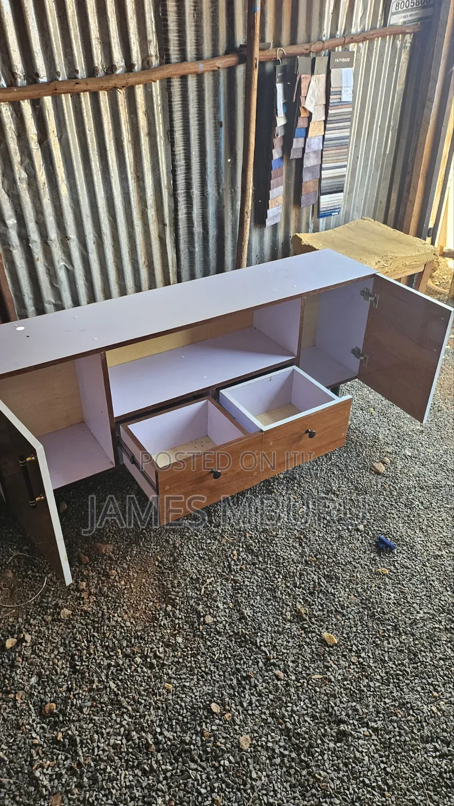 Good Quality TV Stand