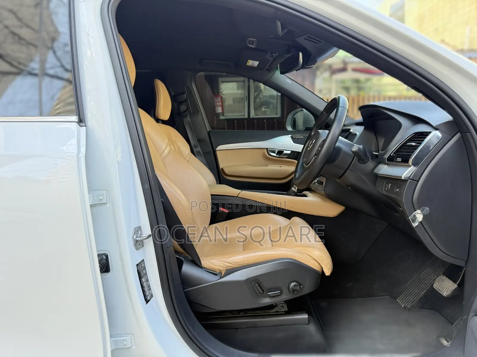 Volvo XC90 T5 Momentum AWD (2.0L 4cyl 8A) 2017 White