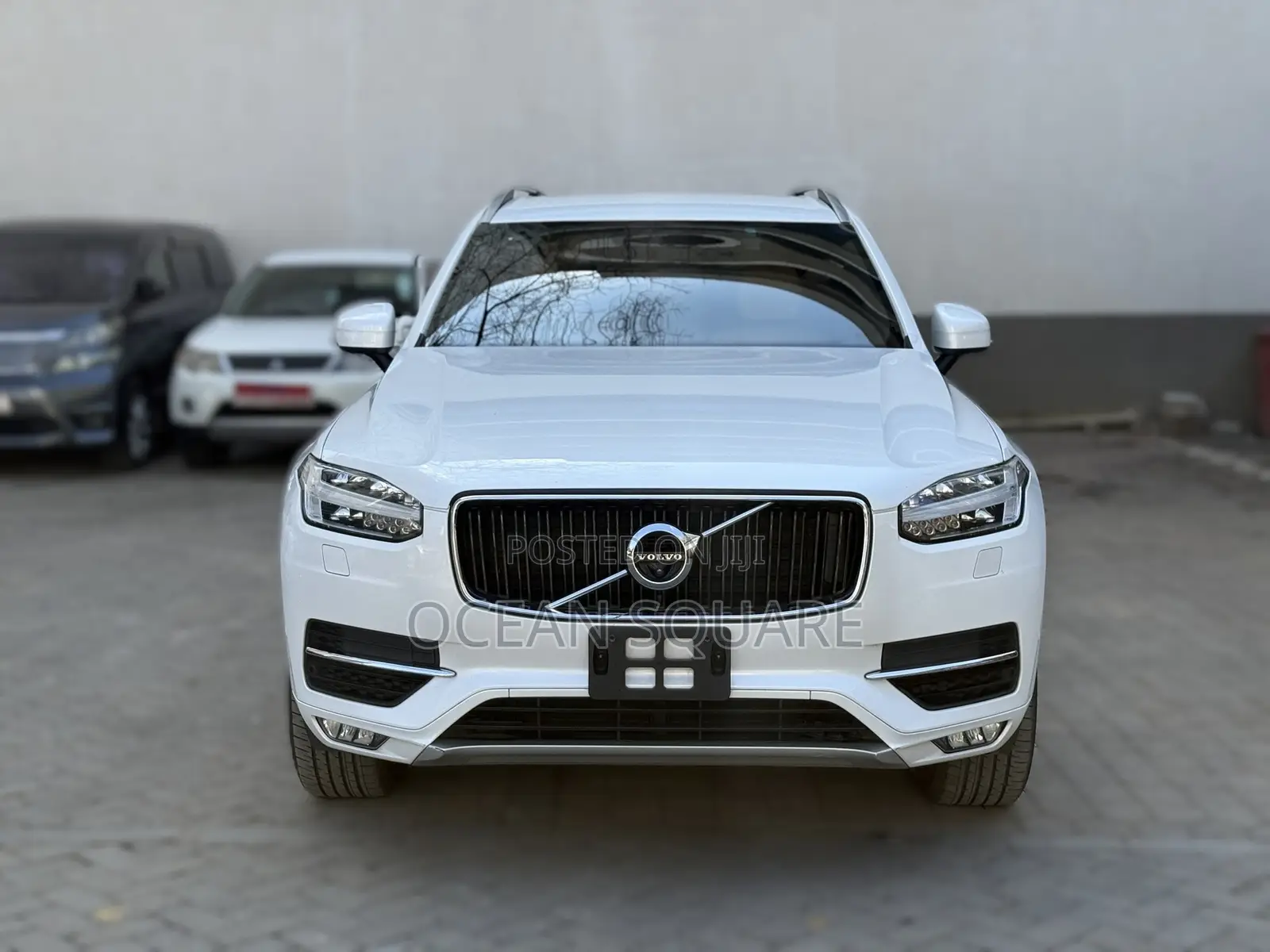 Volvo XC90 T5 Momentum AWD (2.0L 4cyl 8A) 2017 White