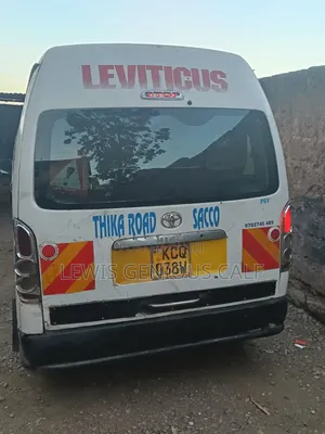 Toyota HiAce 2018 White