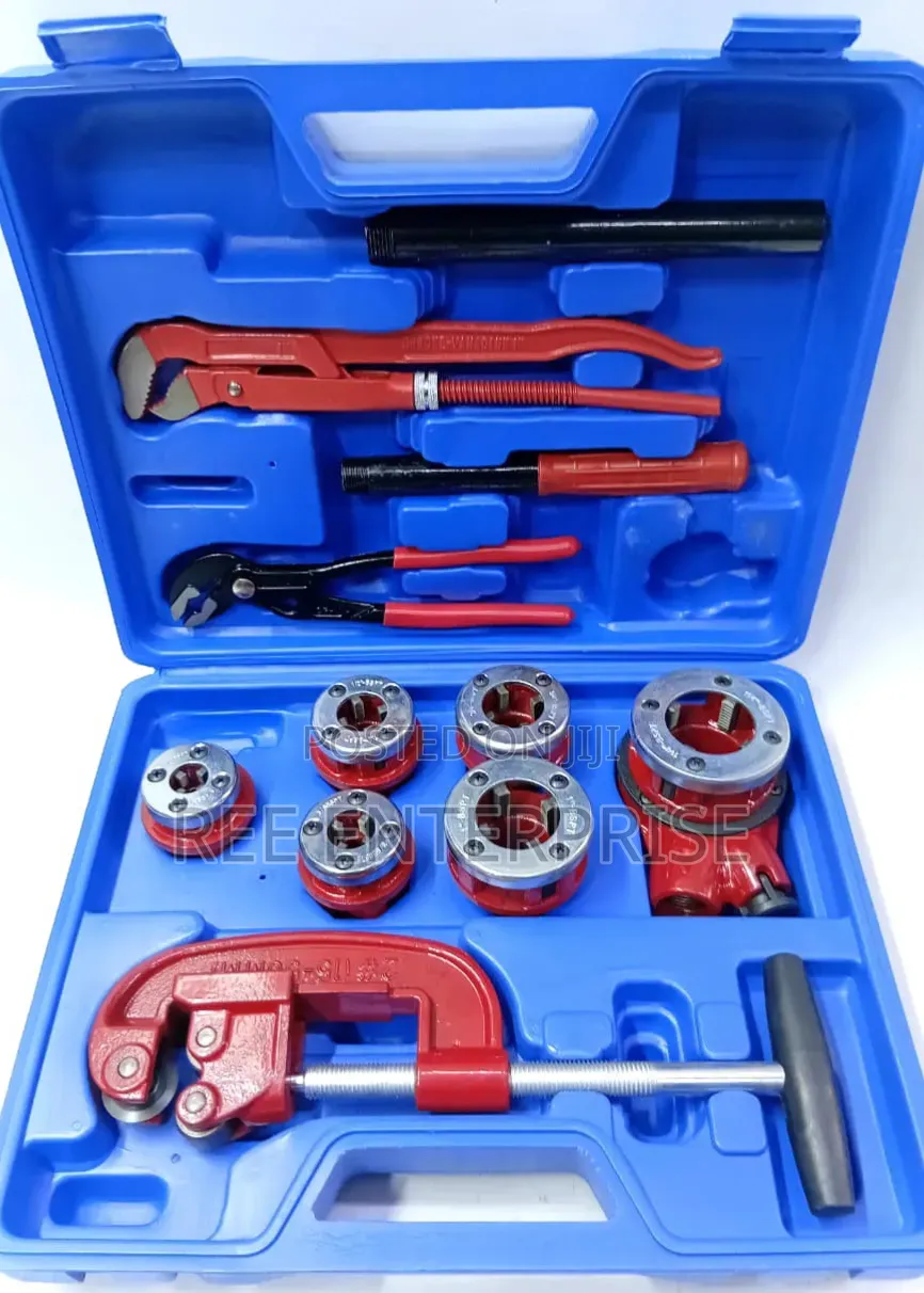 Die Stock Ratchet Set Of
1⁄41⁄23⁄83⁄4 
S-Jaw Pipe Wrench
Adjustable
