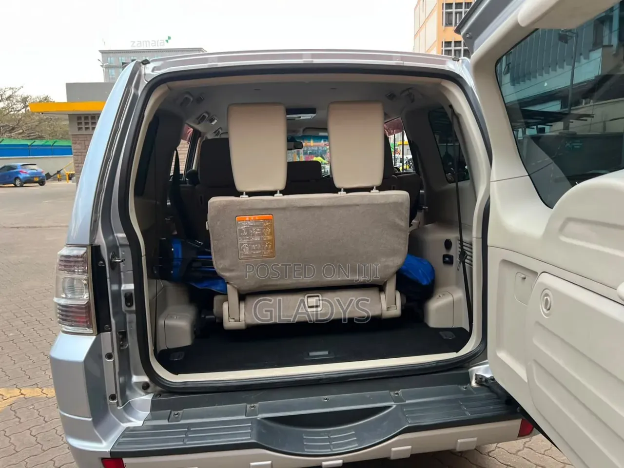 Mitsubishi Pajero 2015 Silver