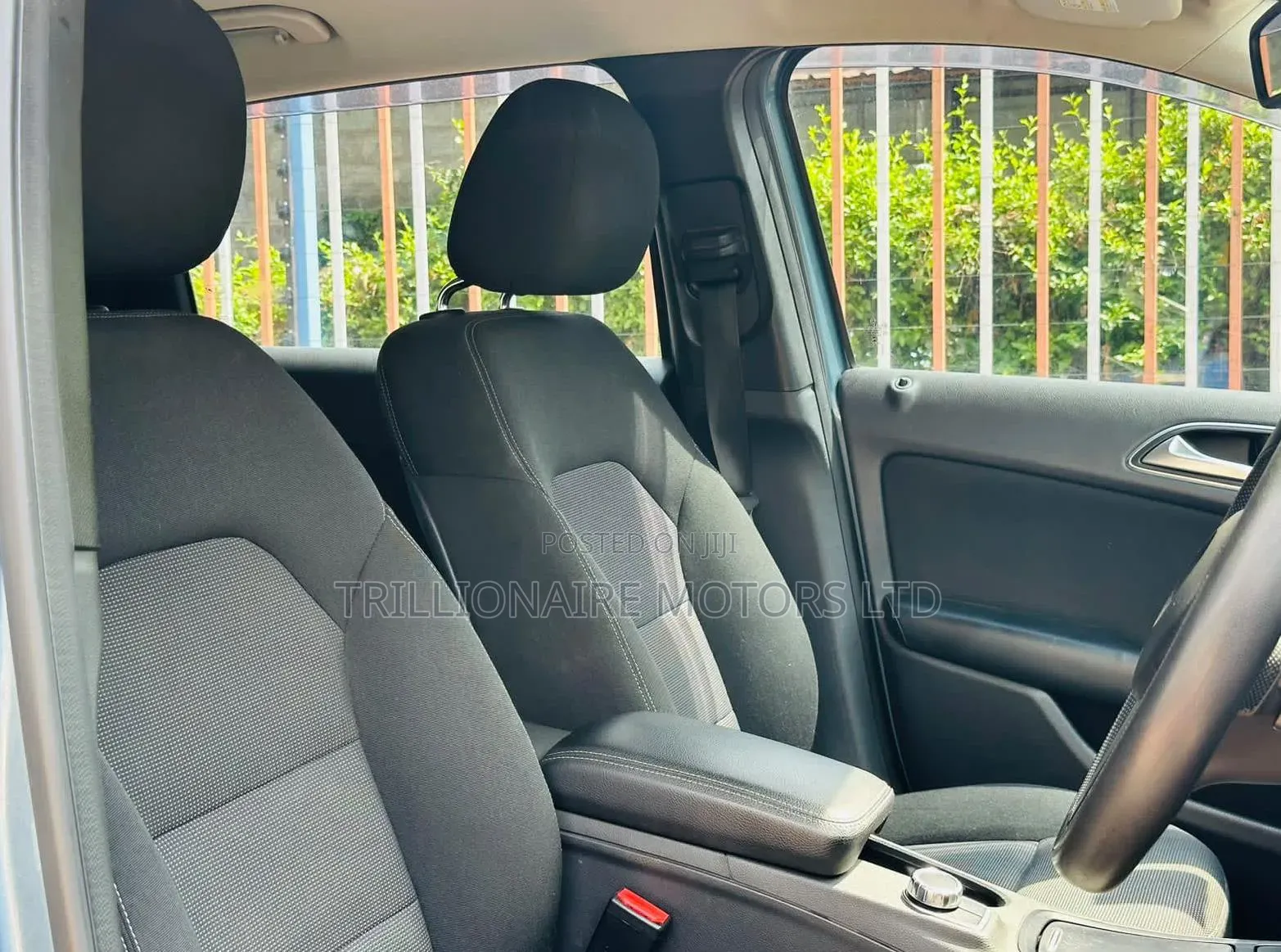 Mercedes-Benz B-Class 2012 Blue