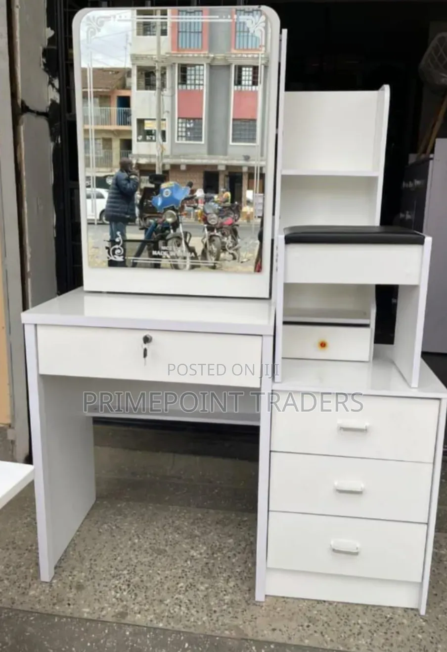 Dressing Table,Stylish White Dressing Table With Mirror