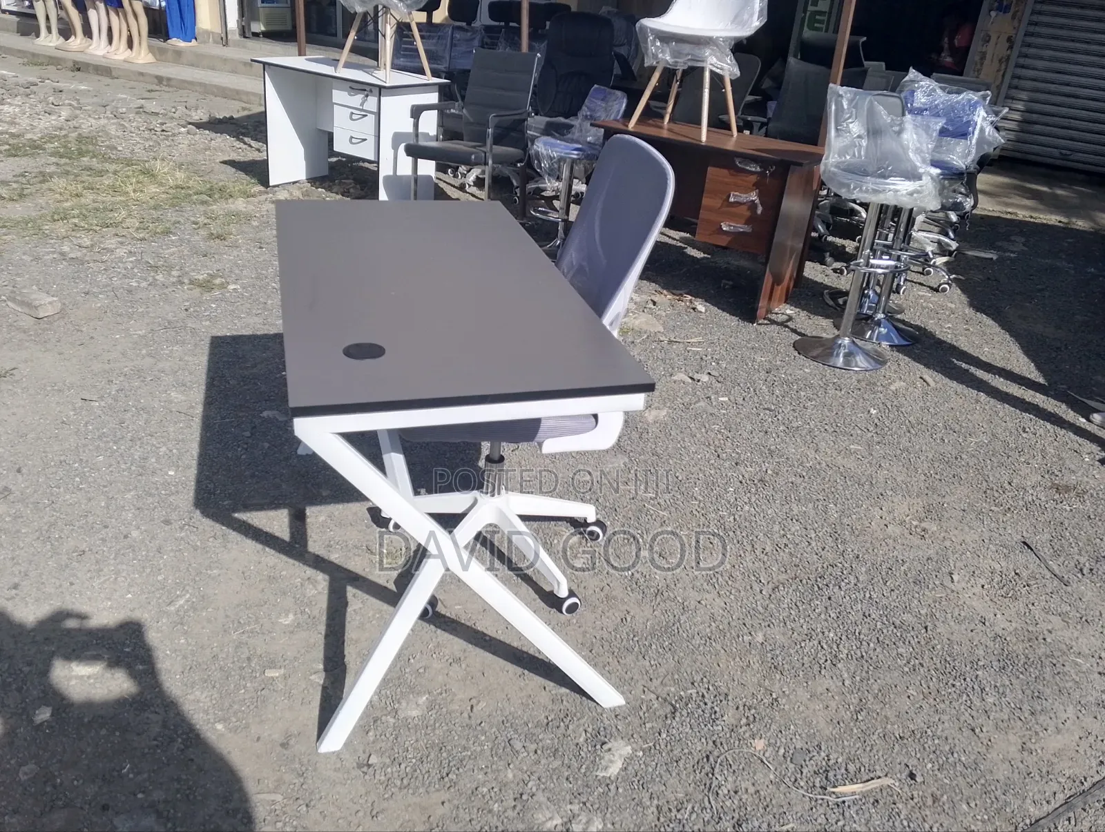 Executive Office Table and a Ergonomic Chair