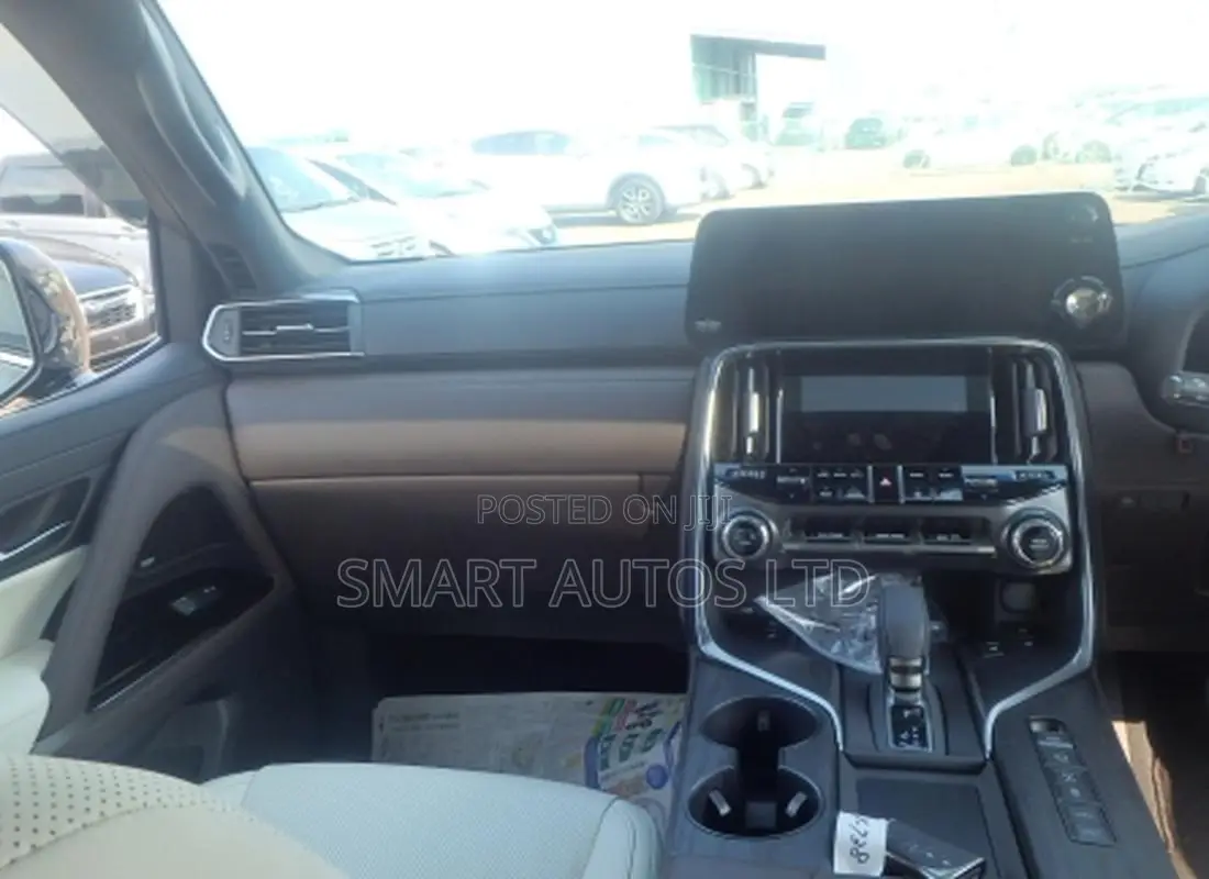 Lexus LX 700h 2025 Black