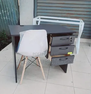 Eames Chairs and Office Desk/Ring Office Desk