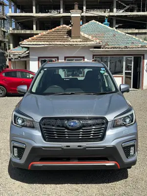 Subaru Forester 2018 Silver