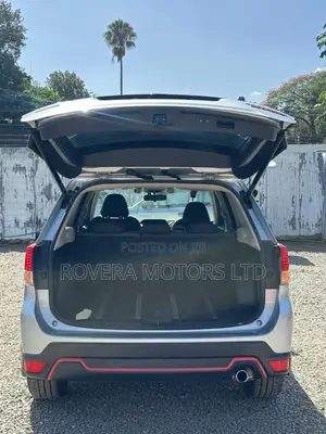 Subaru Forester 2018 Silver