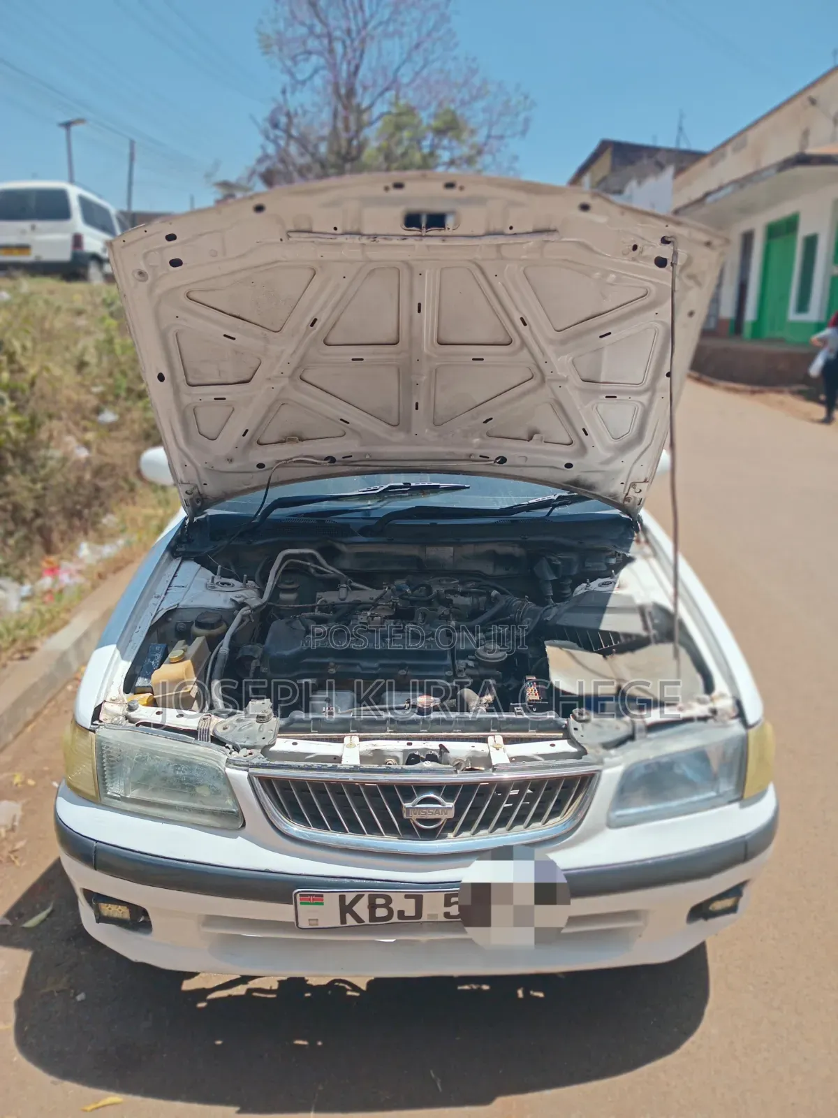 Nissan FB15 2005 White