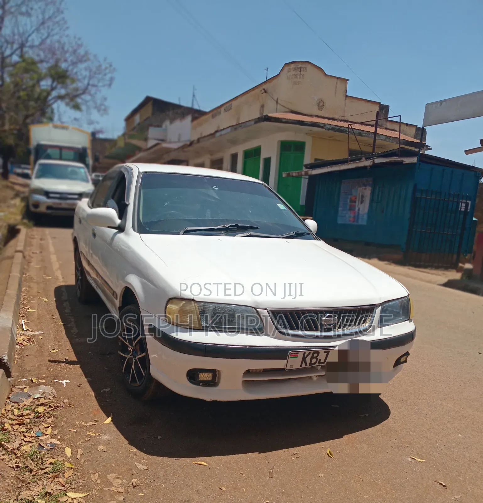 Nissan FB15 2005 White