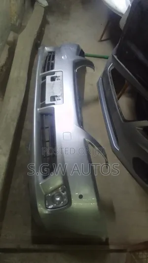 Toyota Crown (2010) Front Bumper