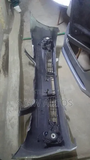 Toyota Crown (2010) Front Bumper
