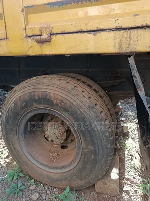 Nissan Diesel Lorry