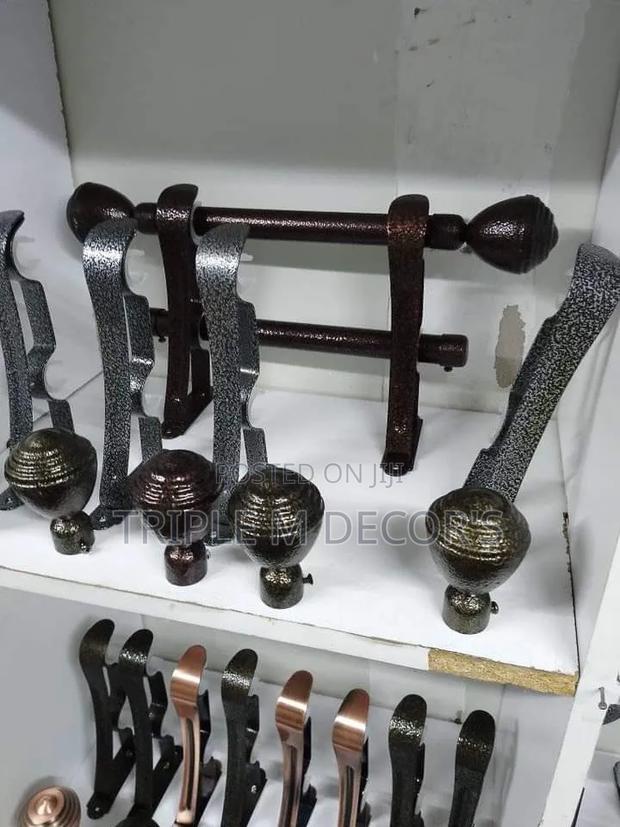 High-Durability Powder Coated Rods With Accessories