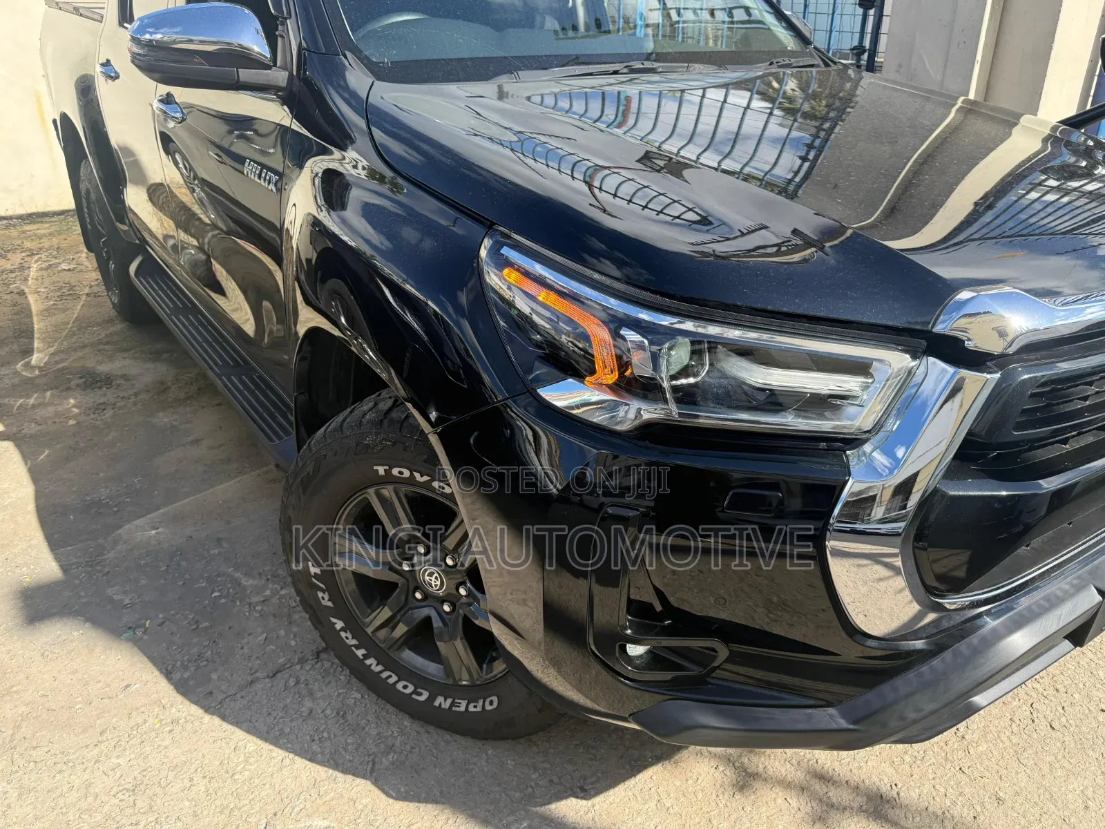 Toyota Hilux 2020 Black